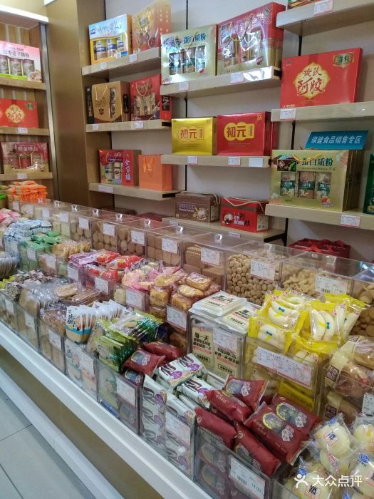 合肥零食店、食品店與便利店裝修設(shè)計(jì)指南 融合空間美學(xué)與藥品零售的專(zhuān)業(yè)思考